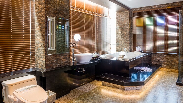 Suite with City View